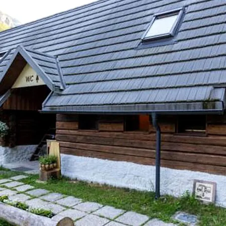 Inviting For A Vacation In The Stunning Setting Of Soca, Slovenia Dom wakacyjny